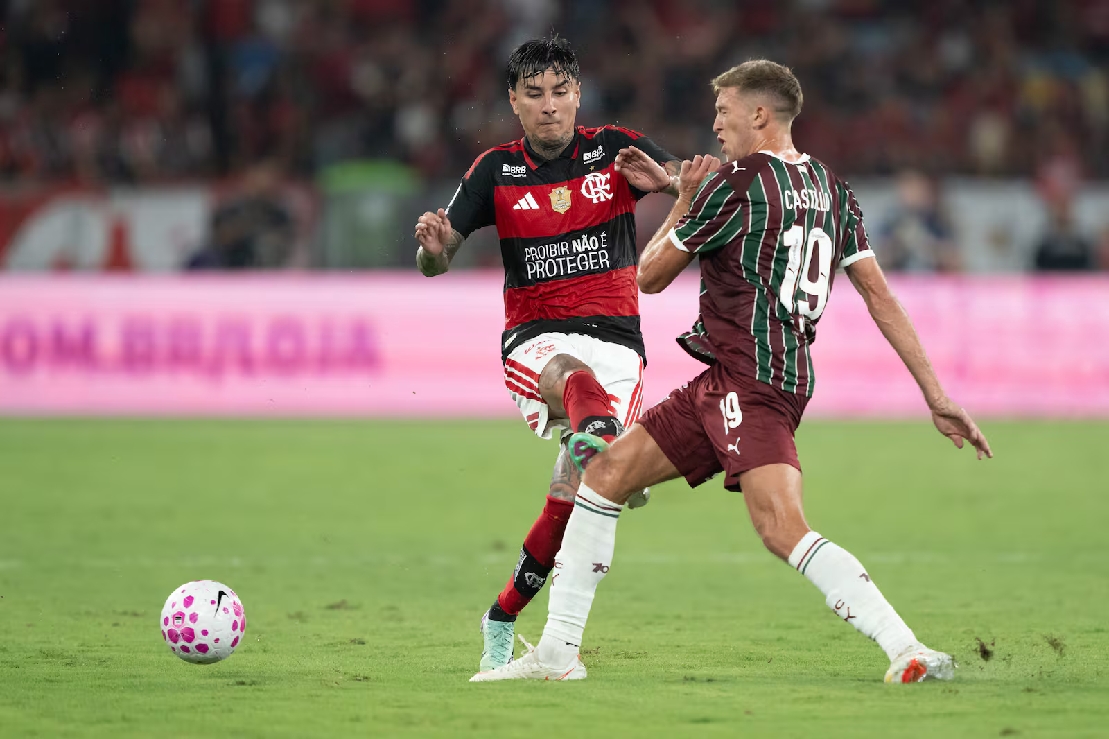 Durante o Fla-Flu, Pulgar acertou o joelho de Castillo com a sola da chuteira Jorge Rodrigues/AGIF/Agência de Fotografia/Estadão Conteúdo - 11.10.2026