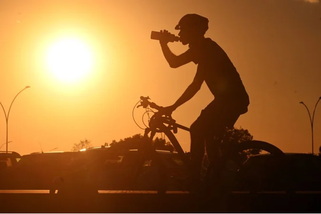 Dia será de calor e baixa umidade - (crédito: Ed Alves/CB/D.A Press)