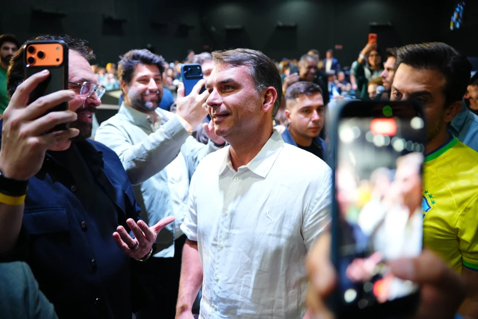Vittor Sales/Campanha Flávio Bolsonaro